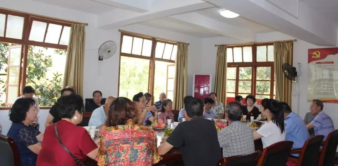 追憶兵團(tuán)歲月，重溫故鄉(xiāng)情緣